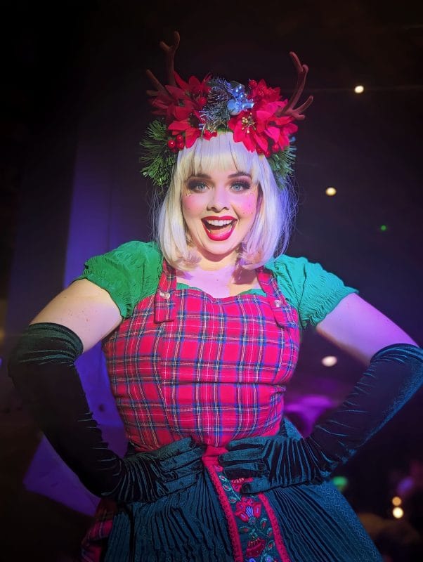 dresses up cast of an entertainment event at restaurant